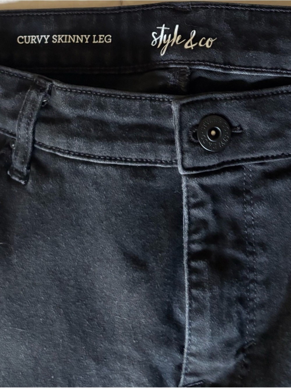 Style & Co. Women’s Curvy Skinny Jeans - Black